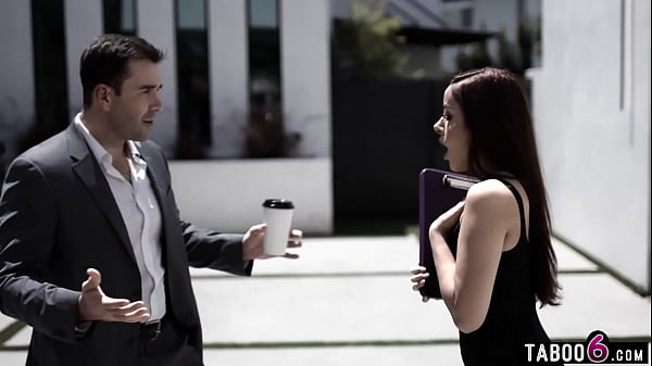 Sexy ass Teen dances