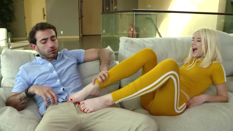 Jessie Saint HD-Porno, Sex, Blondine, Fußfetisch, zierlich, kleine Titten, Teenager, Hardco