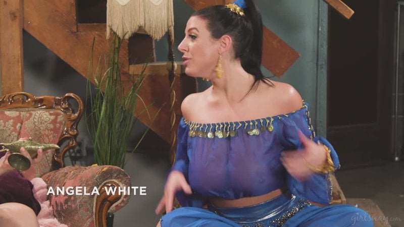 Angela White, Lena Paul, Sofi Ryan übernatürlich gestapelt, ich träume von lesbischem Lesbensex, Pornocasting, Anal, große Titten, Squi