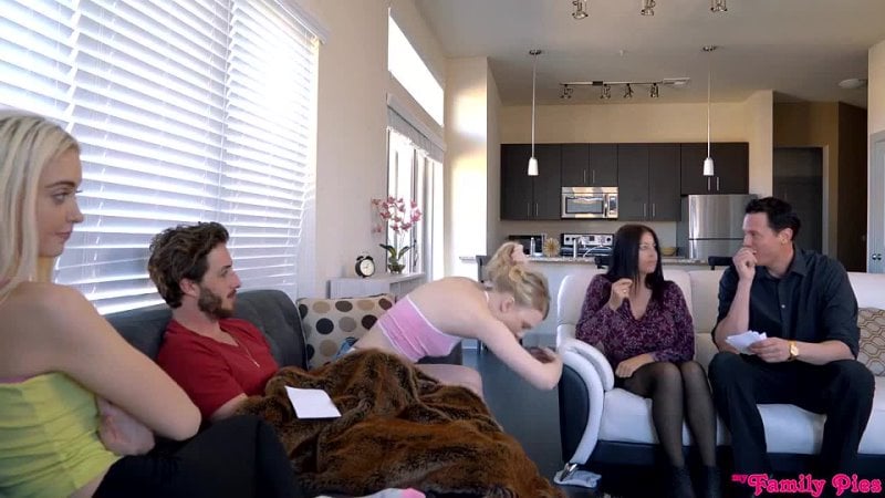 Chloe couture - Creampie familial Lily Rader [tout sexe, hardcore, pipe, inceste]