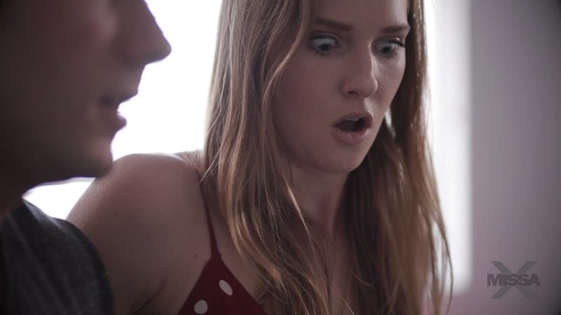 [मिसैक्स] एशले लेन एशले के साथ पोर्न देख रही है (रूसी अनुवाद)