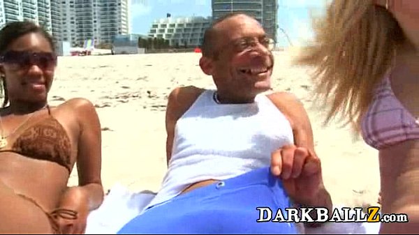 Un cazzo enorme che scopa una splendida skank