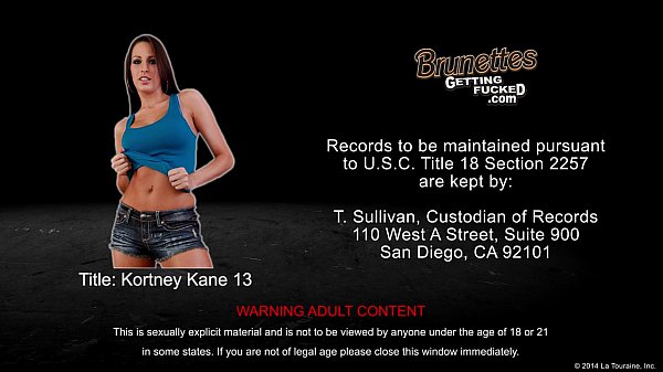 La sexy mora Kortney Kane scopa