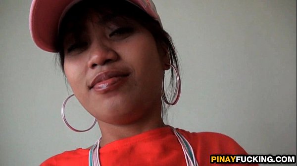 Filipina bargirl es lamida y follada
